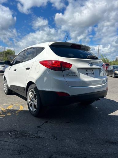 Hyundai Tucson 2015 - Thumbnail 4