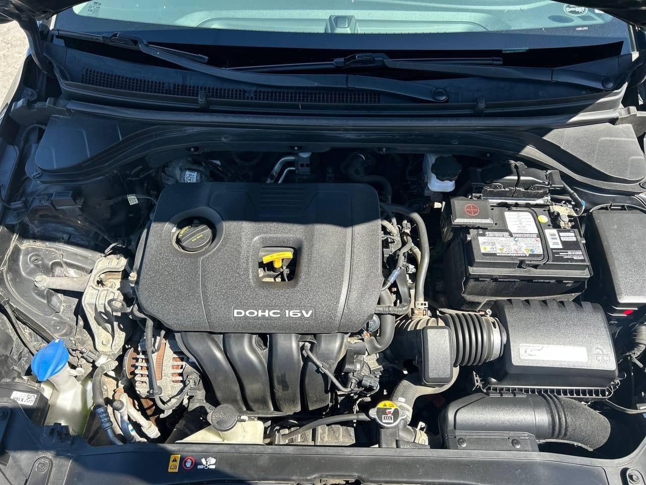 Hyundai Elantra 2017 - Image 21