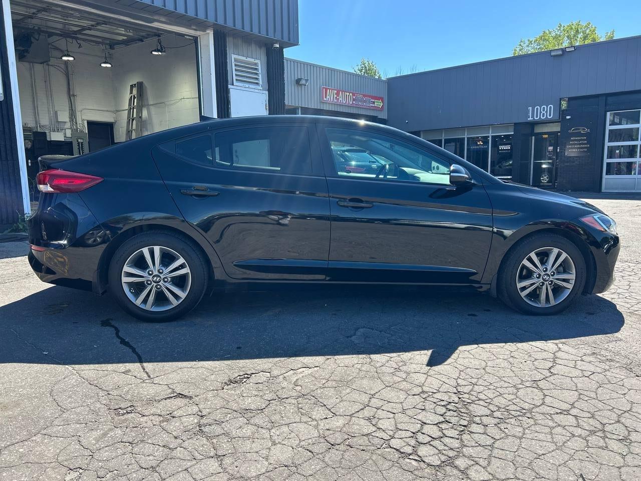 Hyundai Elantra 2017 - Image 5