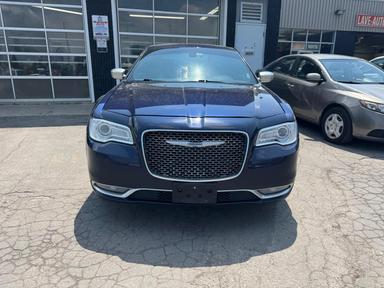 Chrysler 300 2017 - Thumbnail 2