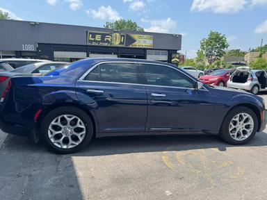 Chrysler 300 2017 - Thumbnail 4