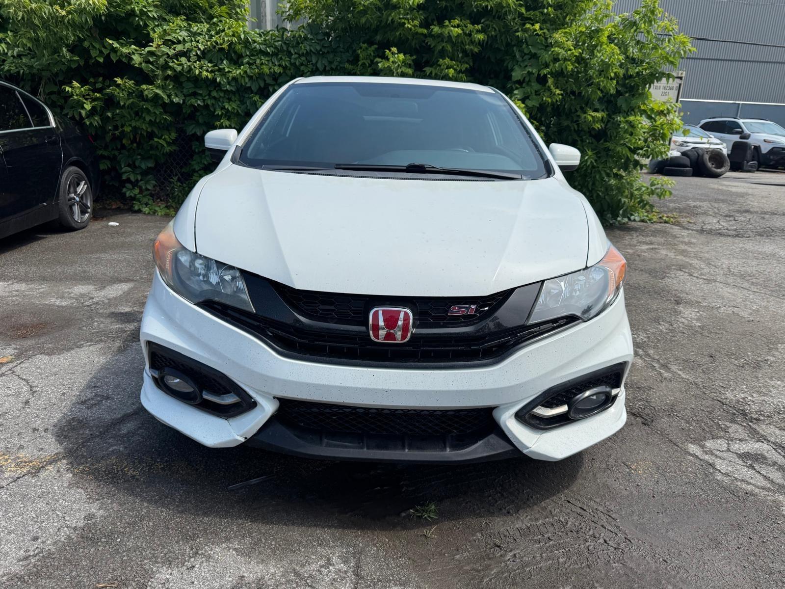 Honda Civic 2015 - Image 10